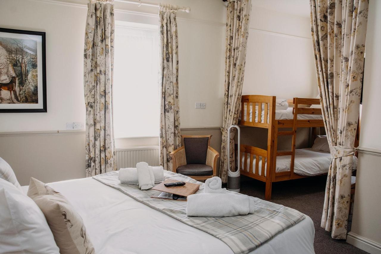The George Inn Warminster Ngoại thất bức ảnh