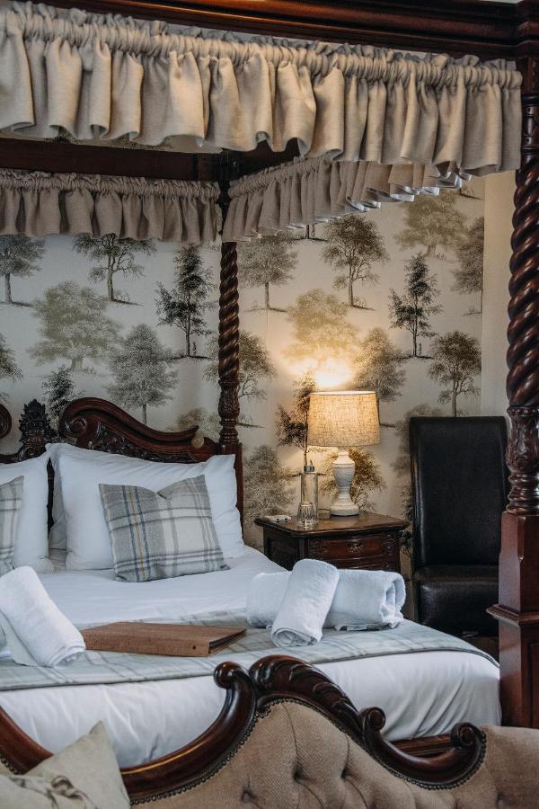 The George Inn Warminster Ngoại thất bức ảnh