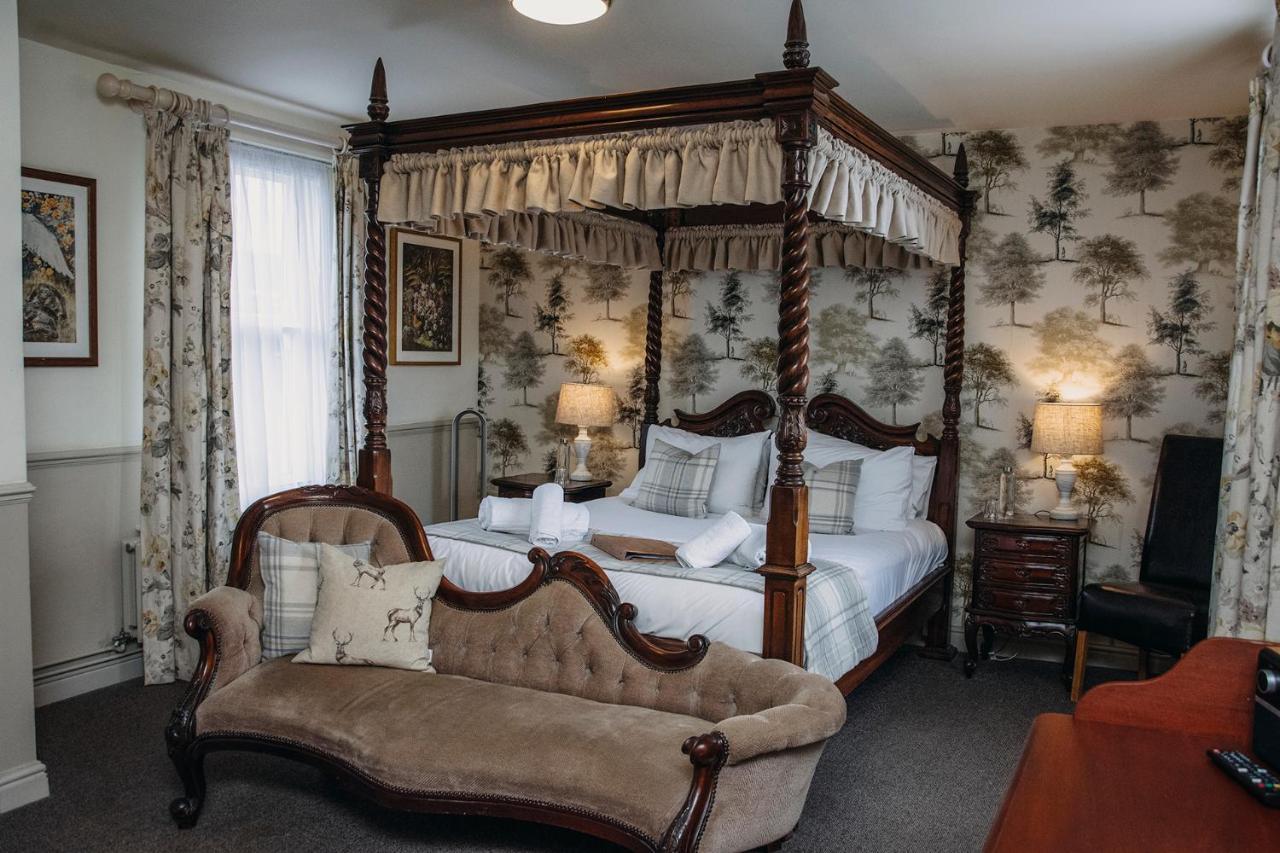 The George Inn Warminster Ngoại thất bức ảnh